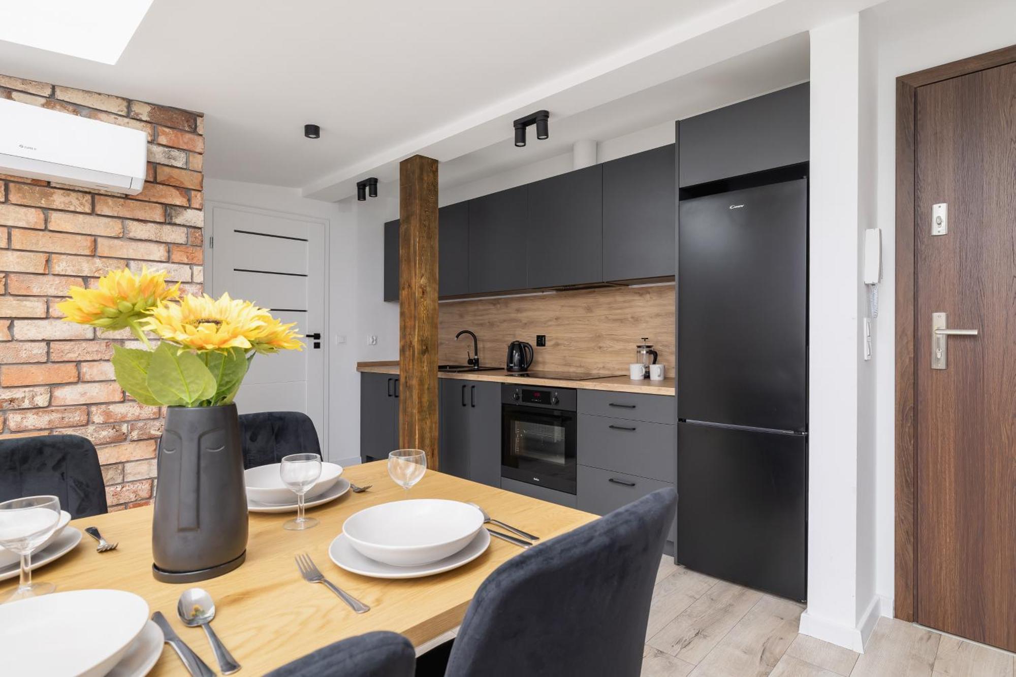 קטוביץ Cosy Apartments Kosciuszki Near The Main Train Station By Noclegi Renters מראה חיצוני תמונה